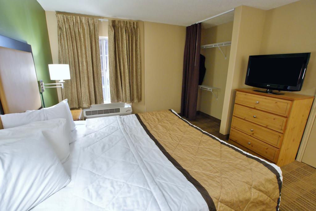 Extended Stay America Select Suites - Atlanta - Cumberland Mall Смирна Экстерьер фото